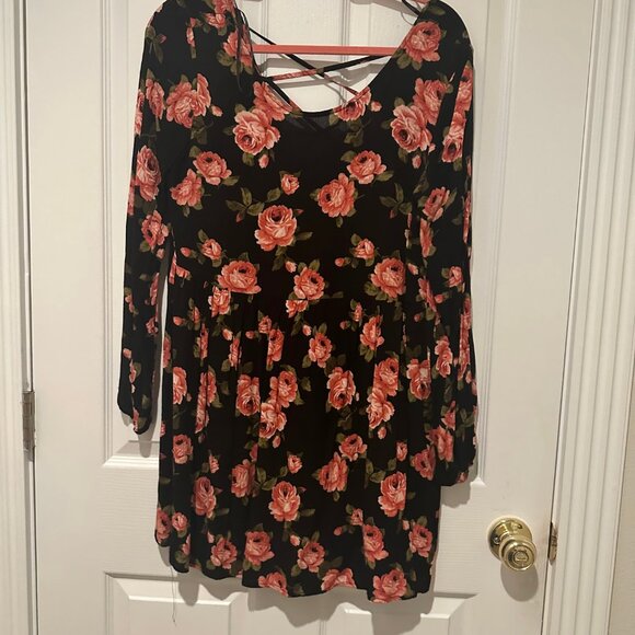 Whimsigoth Boho Rose Floral Long Sleeve Loose Fit Dress - Medium - Picture 10 of 10